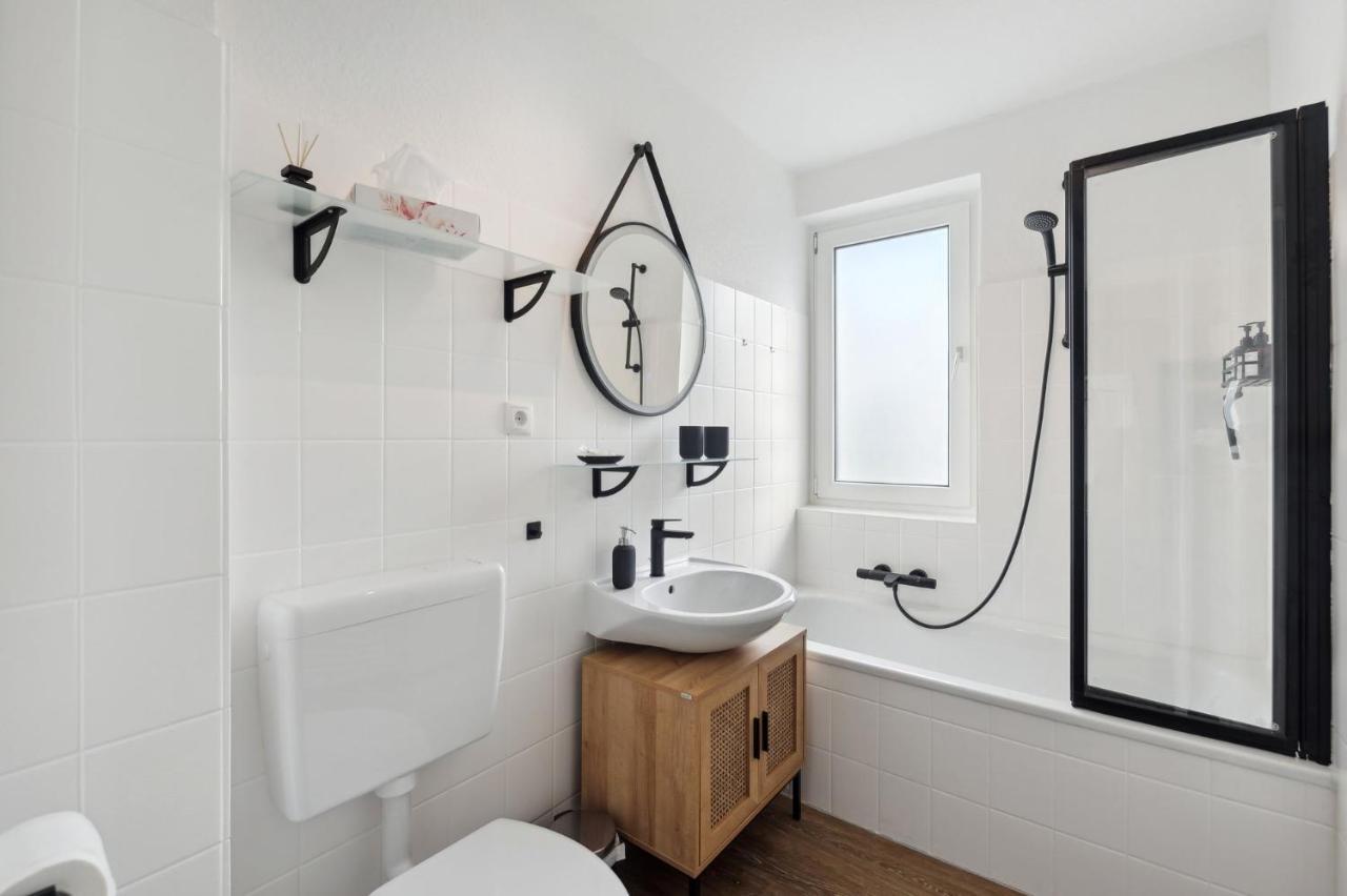 Amalfi Apartments A01 - Gemuetliche 2 Zi-Wohnung Mit Boxspringbetten Und Smart Tv Кайзерслаутерн Екстериор снимка